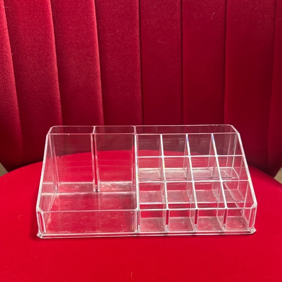 Clear Acrylic Organizer - Picture 2 of 5